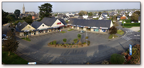 Photographie aérienne prise au mât télescopique du bourg de Pleumeur-Bodou